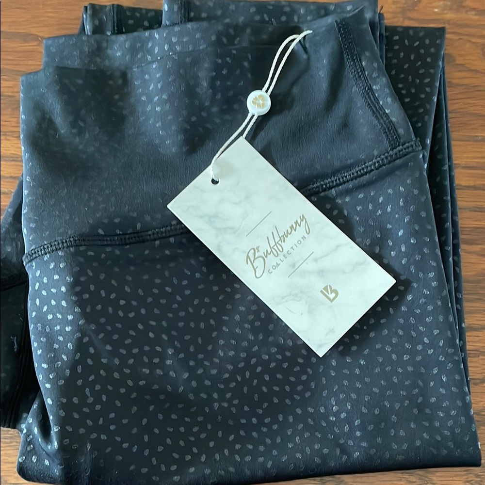 BuffBunny black bossy print Leggings